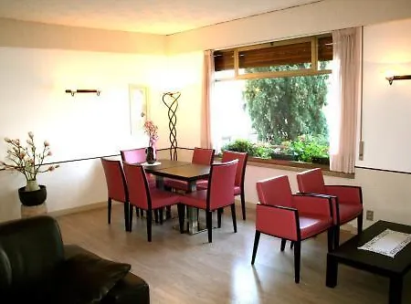 Carmen Hotel 3*