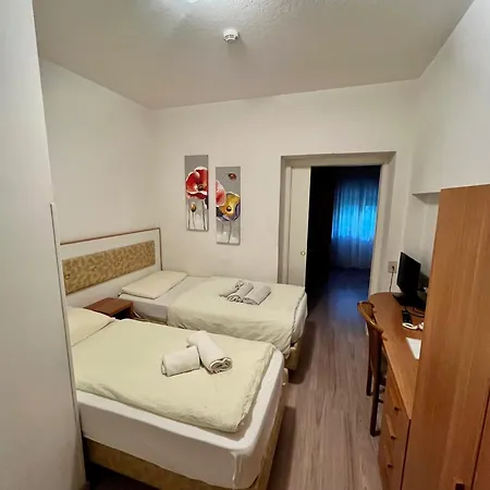 Carmen Hotel