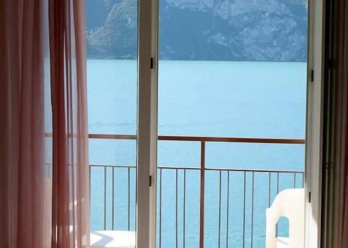 Carmen Hotel 3*
