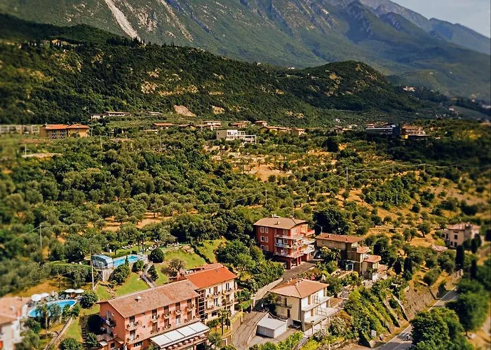 Hotel Carmen 3*