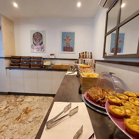 卡门维拉酒店 酒店