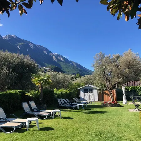 卡门维拉酒店 酒店 3*