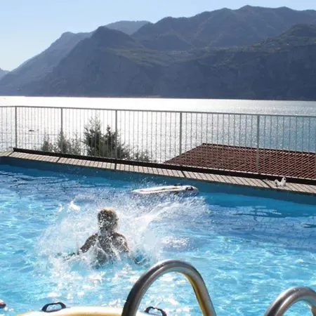 卡门维拉酒店 3*